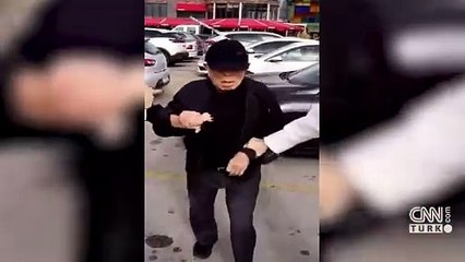 İnşa ettiği binalarda 370 kişi hayatını kaybetti: Firari müteahhidi yakınlarını kaybeden depremzedeler yakaladı!