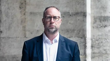 Mark Coeckerlbergh, el filósofo de la tecnología: "Antes confiábamos la vida eterna a la religión, ahora a la IA"