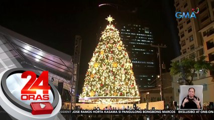 Giant Christmas tree sa Araneta City, pinailawan na | 24 Oras