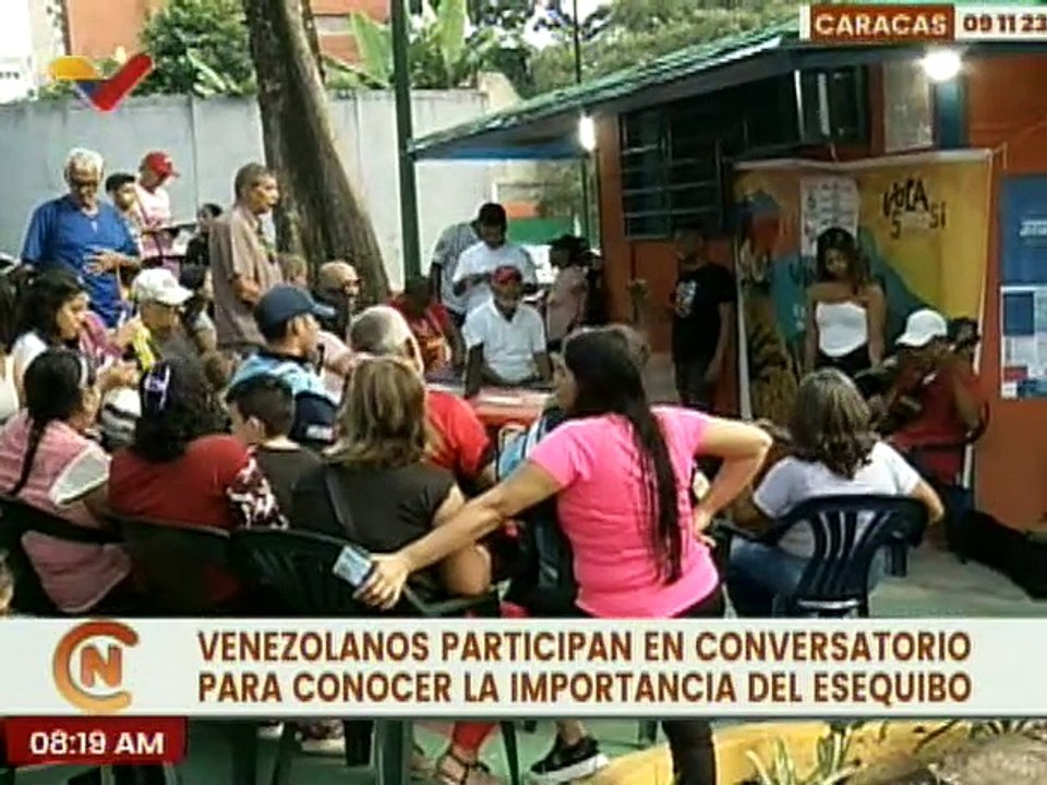 Caracas | Caraqueños fueron instruidos con conversatorio sobre la defensa del territorio esequibo