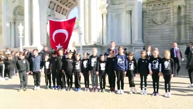 İmamoğlu çocukların fotoğrafına girince ortaya renkli görüntüler ortaya çıktı
