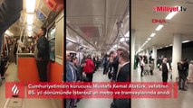 İstanbul'un metro ve tramvay hatlarında 100 bin kişiden Ata'ya saygı duruşu