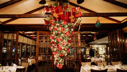 The Upside-Down Christmas Tree Trend: How to Get the Look