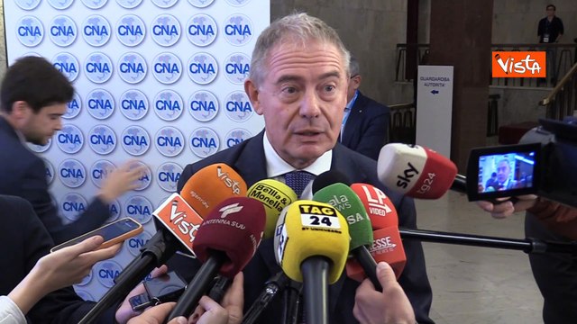 Urso: Per l'indipendenza energetica alle rinnovabili si deve affiancare il nucleare