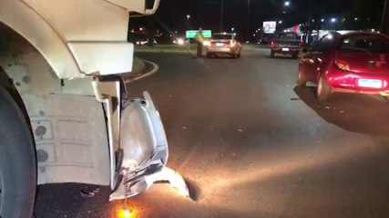 Acidente causa transtornos no Trevo do Guarujá