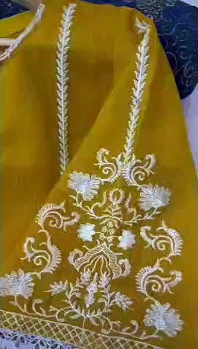 Party wear