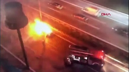 TEM Otoyolunda zincirleme kaza! Araç alev aldı