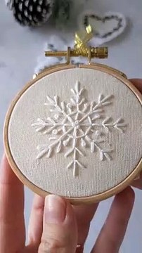 Tutoriel de broderie, flocons de neige, décoration de Noël, sapin de Noël, idée cadeau fait main