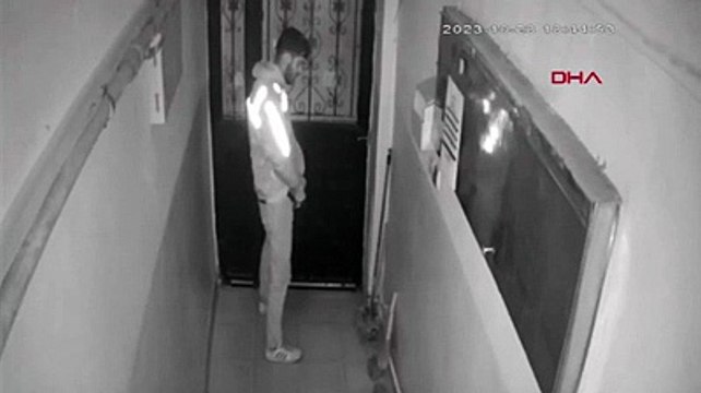 Gaziosmanpaşa'da sipariş getirdiği apartmana idrarını yapan kurye kamerada