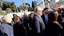 Manifestazione Pd a Piazza del Popolo, l'arrivo del sindaco di Roma Gualtieri