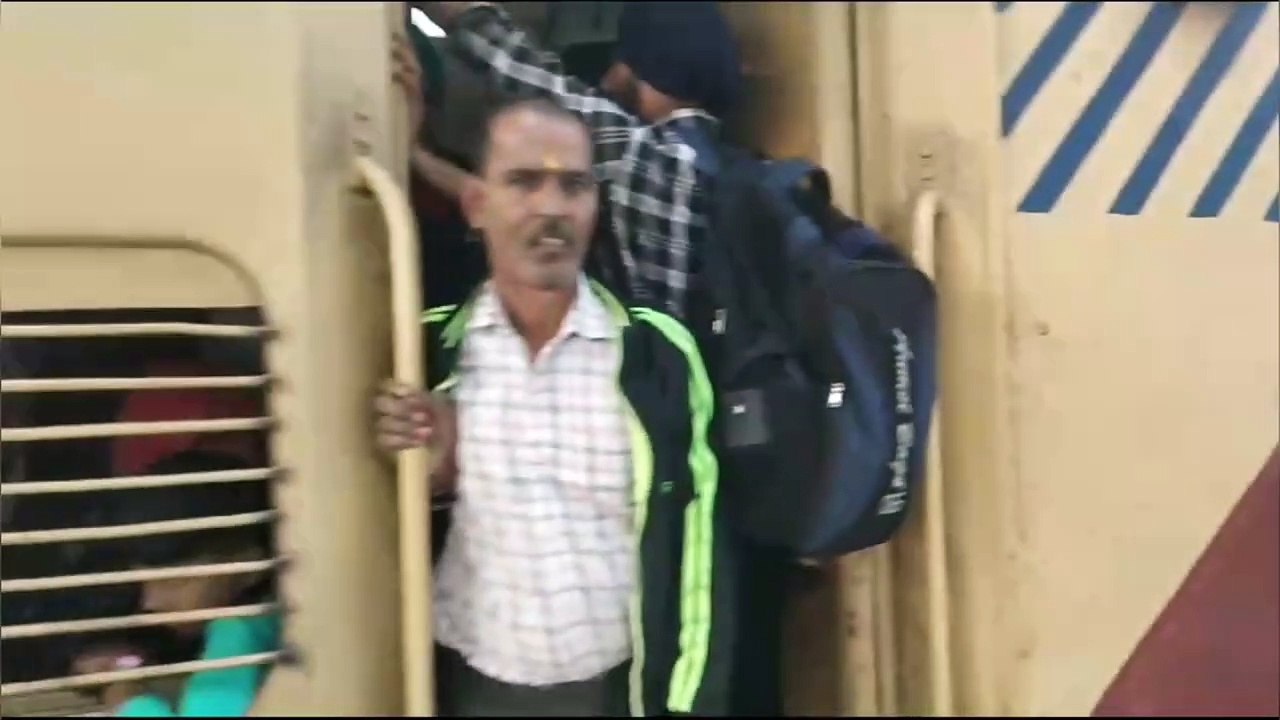 रोडवेज बस और ट्रेनें हुई ठसाठस, दिवाली पर उमड़ा यात्रियों का सैलाब