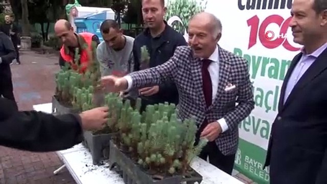 Bayrampaşa Belediyesi 2023 fidanı toprakla buluşturuyor