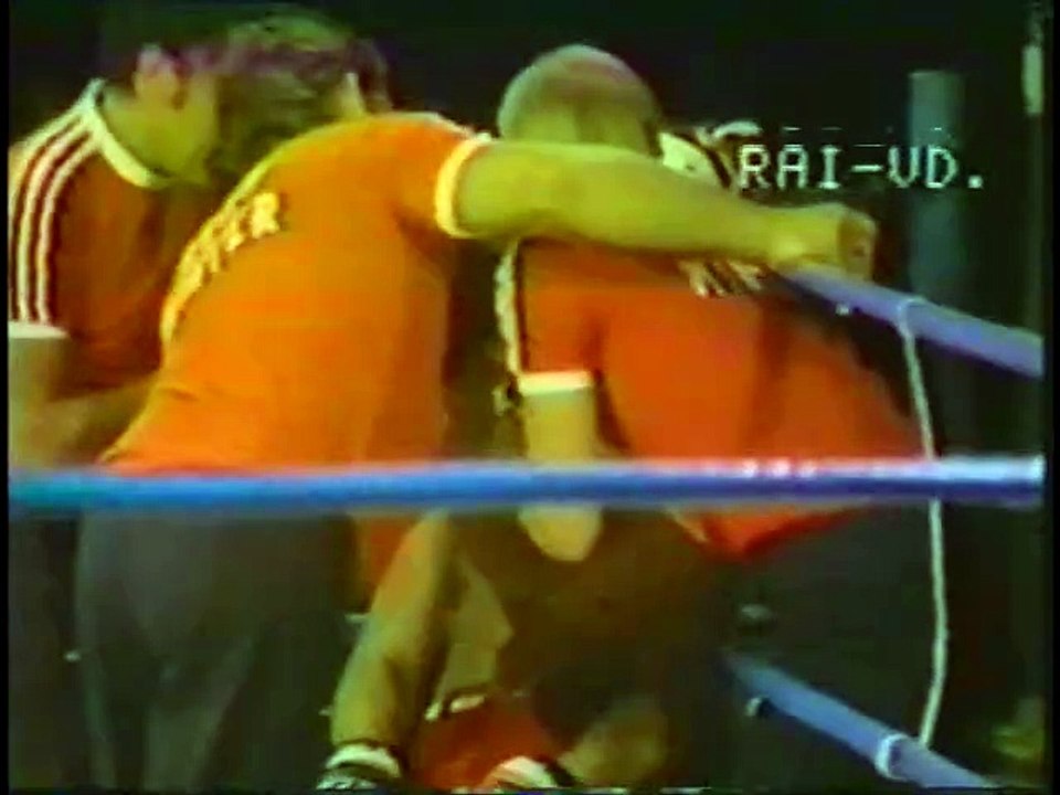 Alan Minter vs Angelo Jacopucci - boxing - European middleweight title