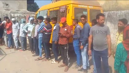 कोरबा में राजस्व मंत्री जयसिंह, महापौर राजकिशोर और कलेक्टर सौरभ कुमार ने किया वोट