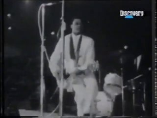 Chuck Berry vs Jerry Lee Lewis 1957