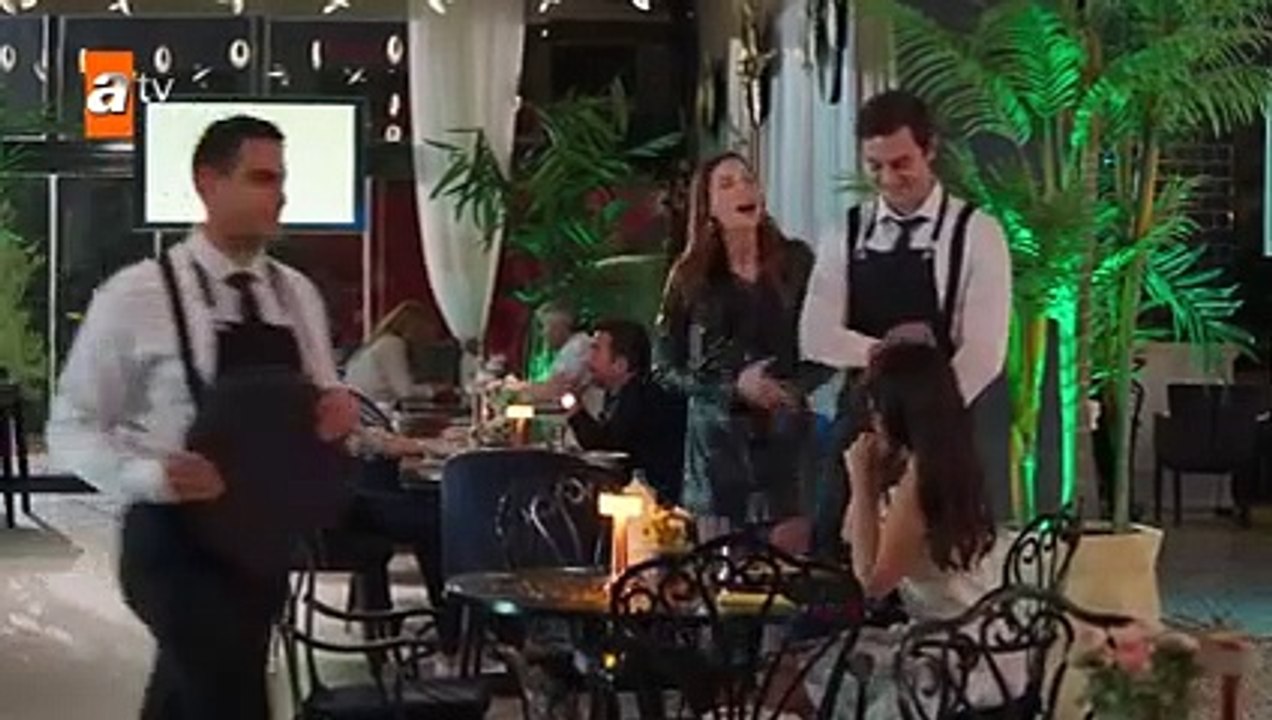 مسلسل اخوتي الحلقة 104 مترجمة -الجزء  2