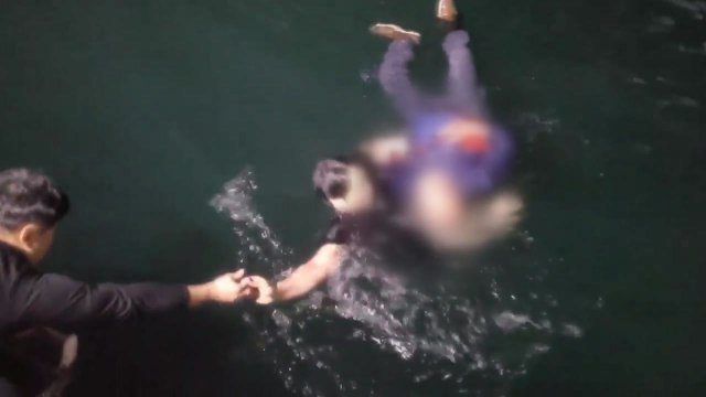 포항 구룡포항에서 60대 남성 바다에 빠져...해경이 구조 / YTN