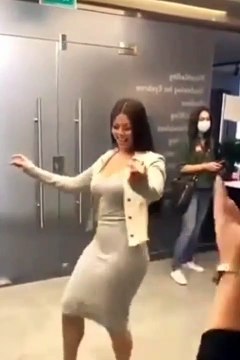 Dans eden Arap kızı. dancing arabic girl