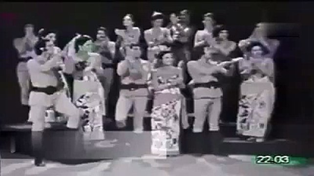 امضيلي علي الصوره الصبوحه الحان موسيقار الازمان فريد الاطرش بواسطه سوزان مصطفي