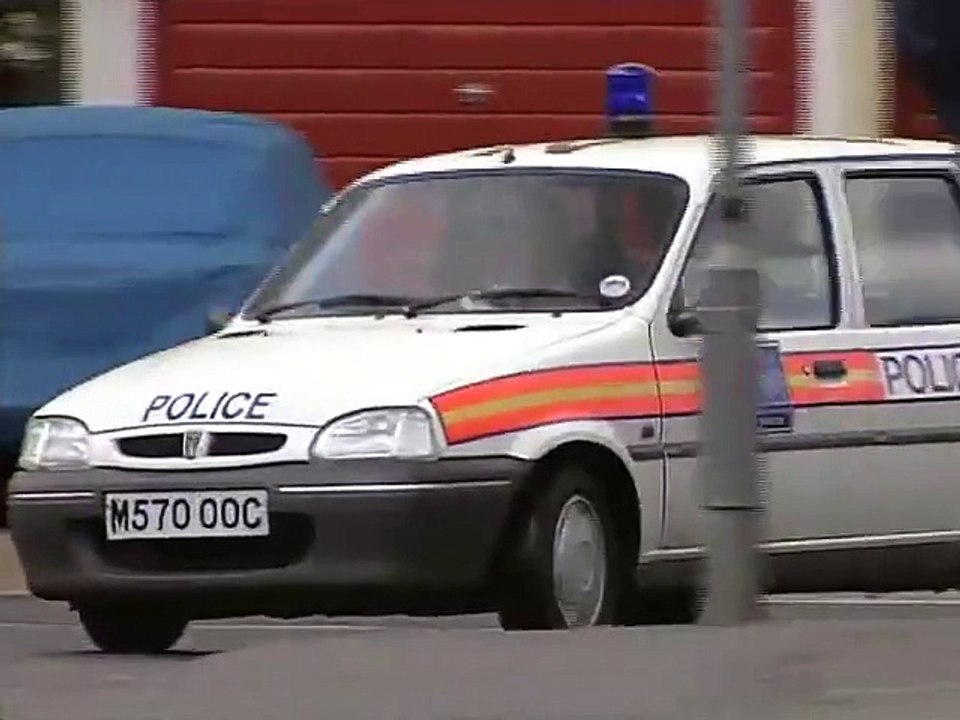 The Bill S14E89 Deep End
