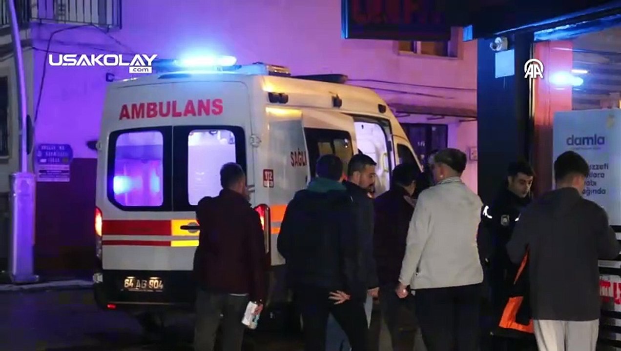 Uşak'ta Bıçaklı Kavga Kanlı Bitti 3 Yaralı, 1'inin Durumu Ağır