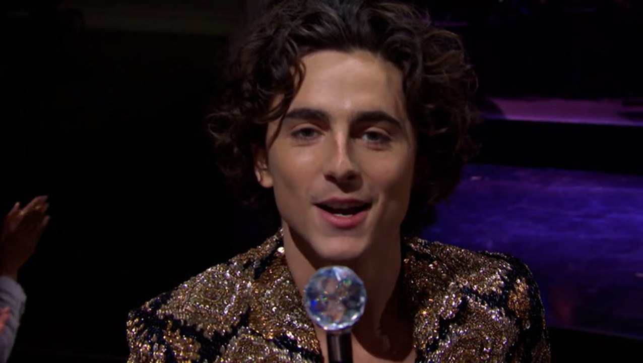 Timothée Chalamet channels Willy Wonka during SNL monologue as he sings