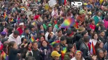 شاهد: الآلاف يخرجون للمطالبة بحقوق مجتمع الميم في تشيلي