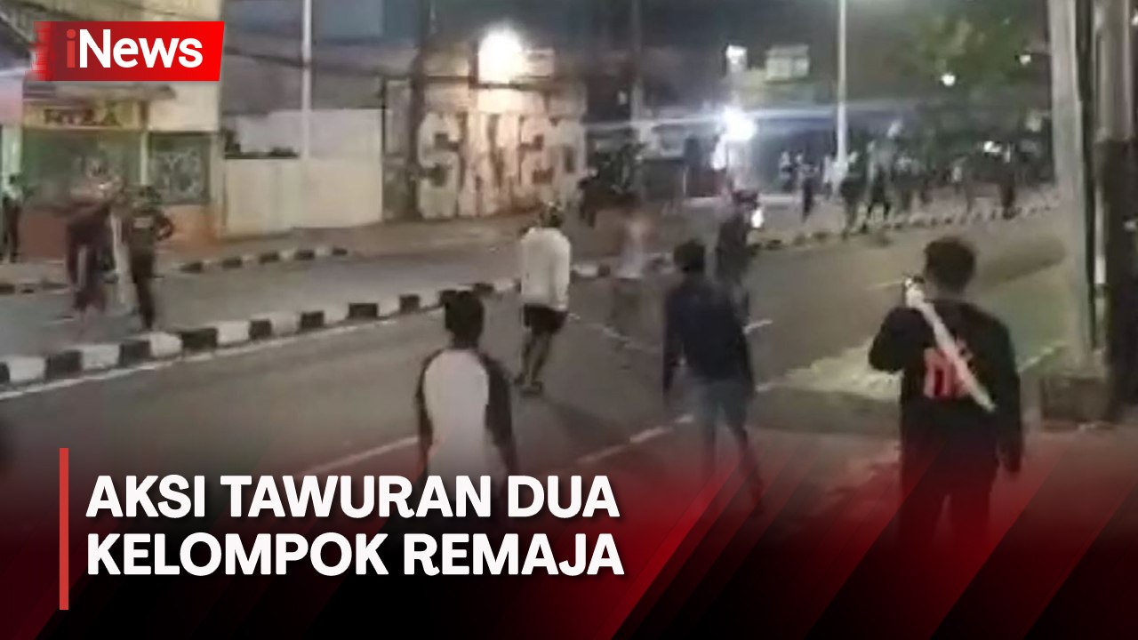 Detik-Detik Aksi Tawuran Dua Kelompok Remaja di Jaktim, Anggota TNI Kena Bacok