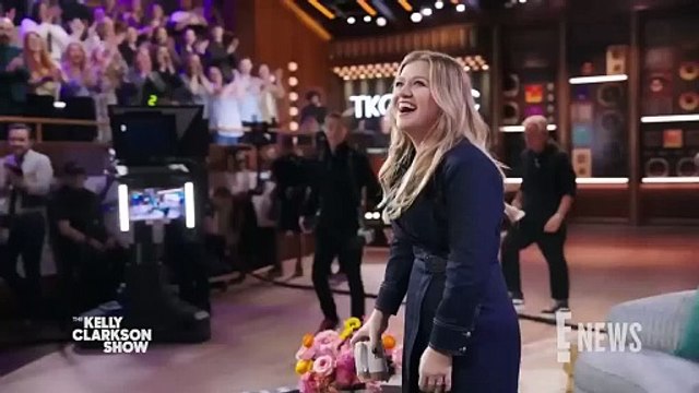 Kelly Clarkson Reveals Why Taylor Swift Just Sent Her Flowers _ E! News