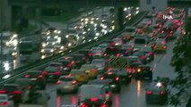 İstanbullu yeni haftaya çileyle başladı! Trafik kilit