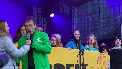 Gazze'ye destek sözlerinin ardından Greta Thunberg'e sahnede saldırı!