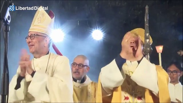 La Sagrada Familia inaugura las torres de los cuatro evangelistas