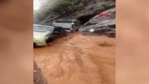 Muğla'da sağanak yağış sele neden oldu! Tatilciler korku dolu anlar yaşadı