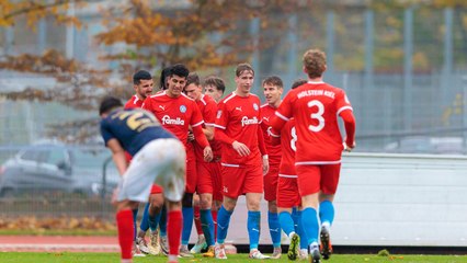 Packendes Duell: Holstein-Reserve gewinnt Spitzenspiel bei Phönix Lübeck