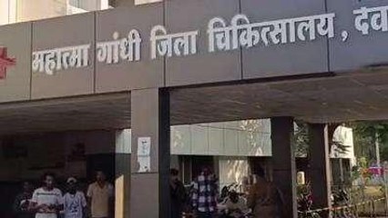 देवास : रसलपुर के समीप एक्सीडेंट में युवक हुआ गंभीर घायल