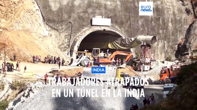 Labores de rescate para sacar con vida a cuarenta obreros atrapados en un túnel en la India