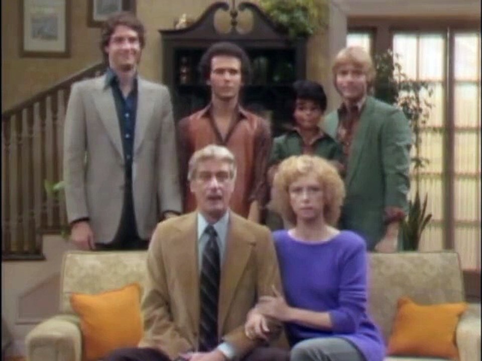 Watch Online Soap 1977 - 63