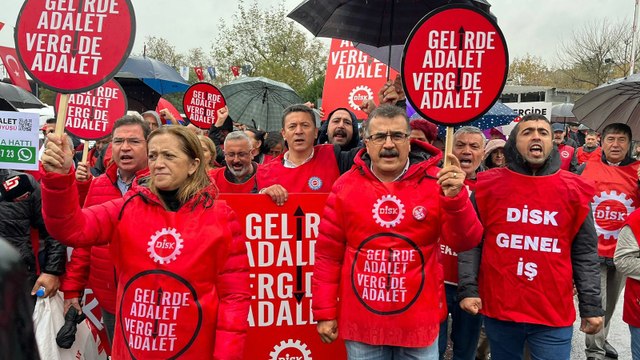 DİSK “Vergide adalet, gelirde adalet” sloganıyla İstanbul’dan Ankara’ya yürüyüş başlattı