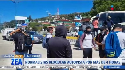 Normalistas bloquean la Autopista del Sol por más de 4 horas
