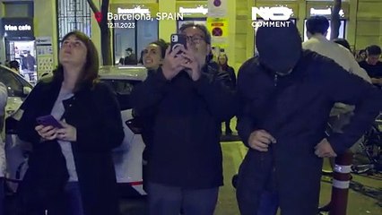 شاهد: برشلونة.. إضاءة أبراج كاتدرائية ساغرادا فاميليا الجديدة