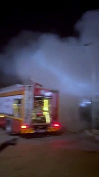 Diyarbakır’da konteyner kentte yangın: İki konteyner hasar gördü