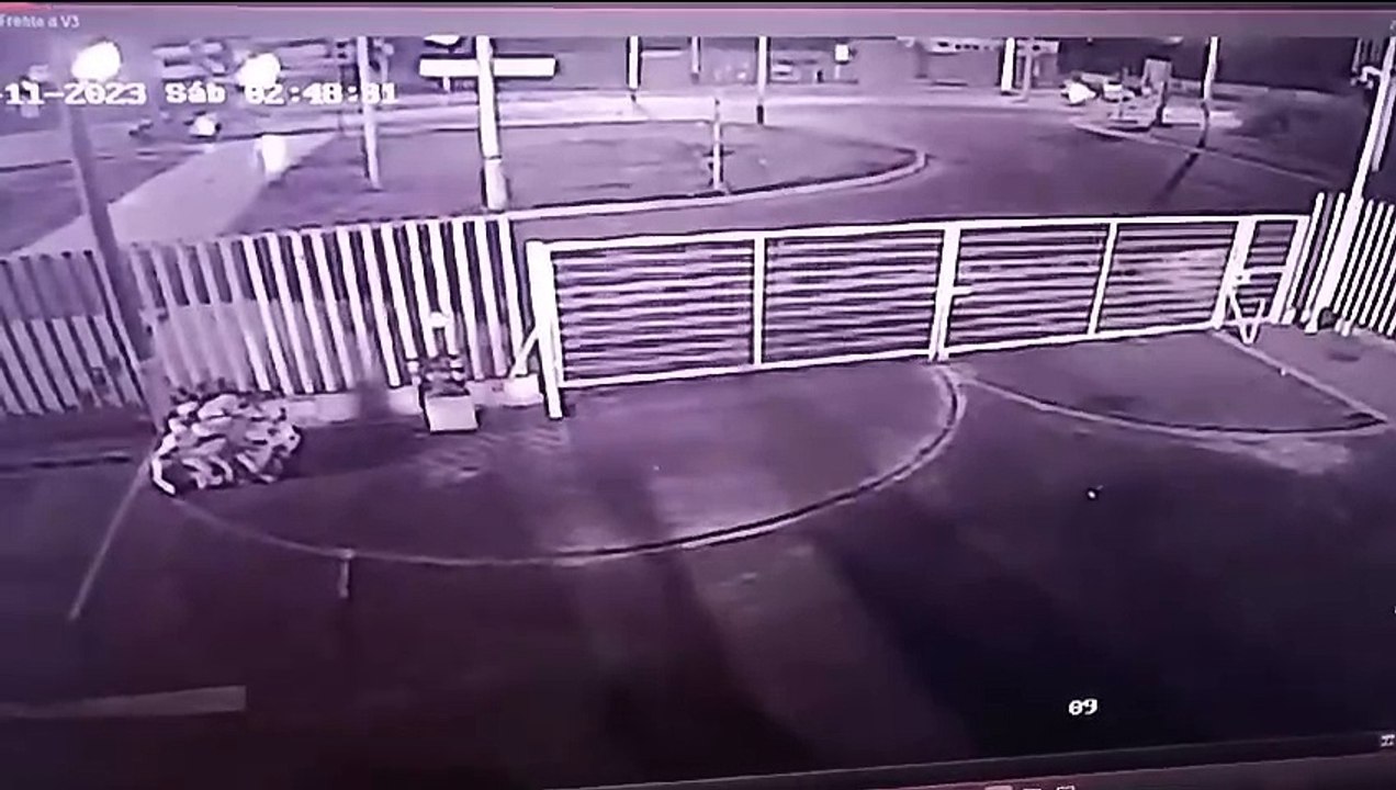 Detienen a vigilante de Mega Plaza por presuntamente participar en robo a dos locales