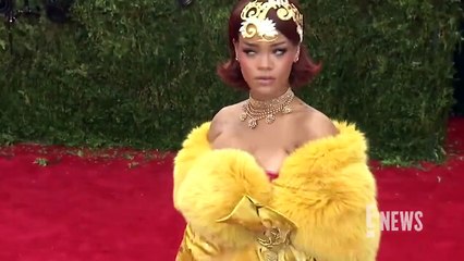 Rihanna Debuts STUNNING Fall Hair Color Change _ E! News