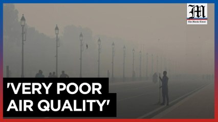 Delhi wakes up to smog after Diwali firecrackers