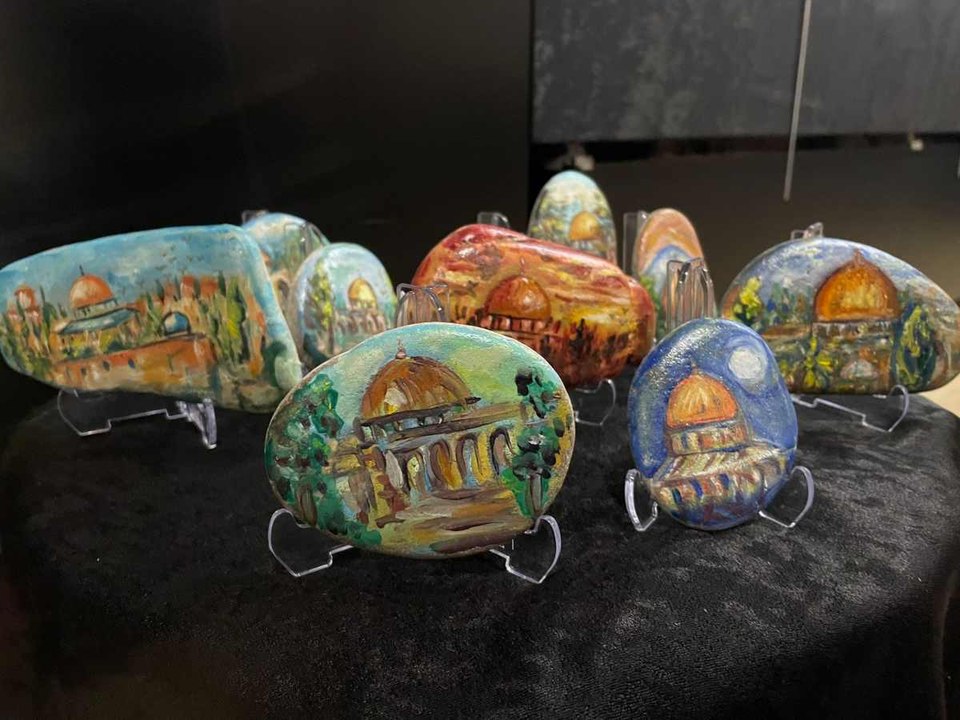 "Kudüs, Taşlar ve Kuşlar" sergisi Dolmabahçe Sanat Galerisi'nde açıldı