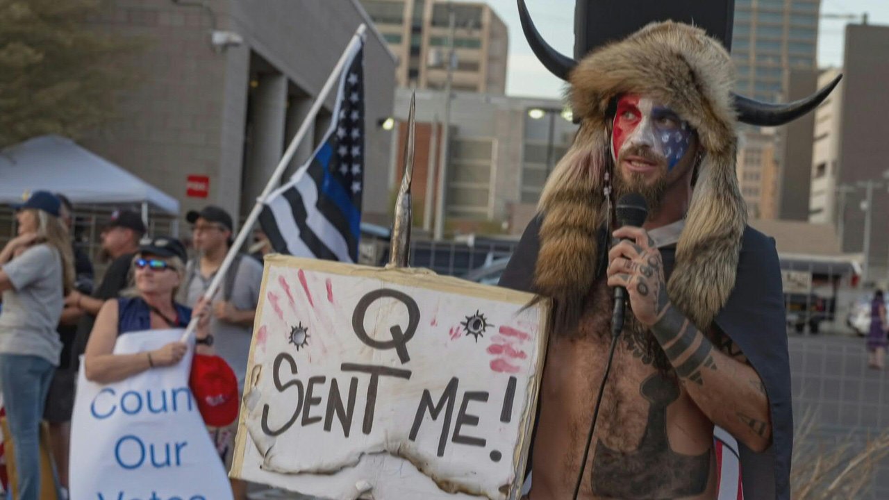 'QAnon-Schamane' will bei US-Kongresswahlen 2024 antreten