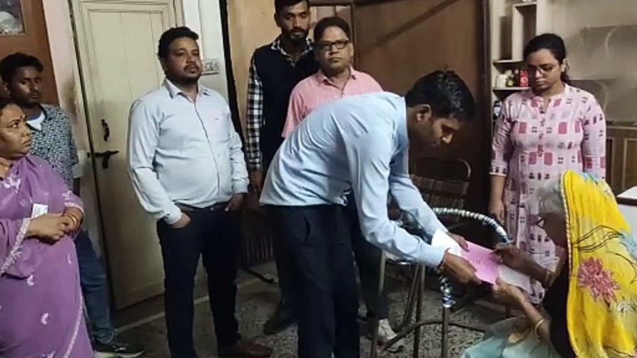 होम वोटिंग: आज से होम वोटिंग शुरू; ये मतदाता घर...