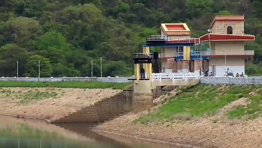 பழனி குதிரையாறு வனப்பகுதியில் சிறுத்தை நடமாடும் வீடியோ வெளியாகி பொதுமக்கள் அச்சம்