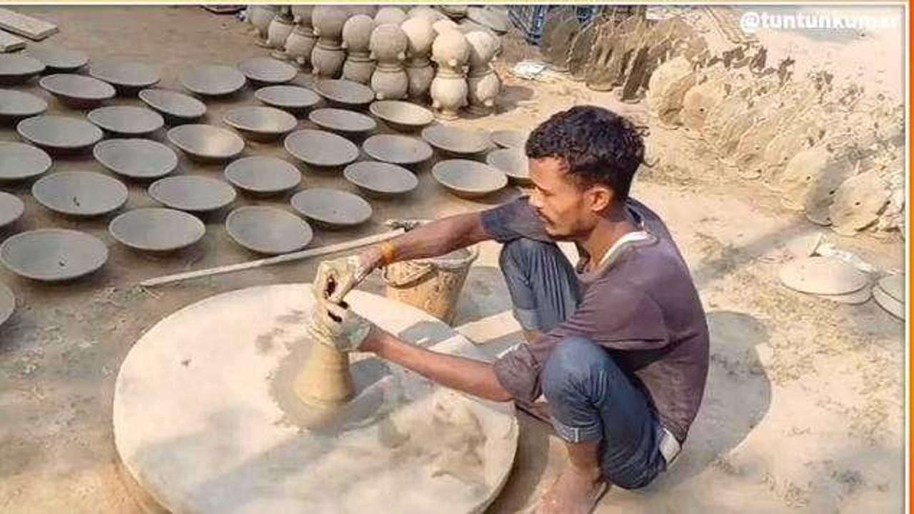 मोतिहारी: चायनीज सामान की अधिक बिक्री से कुम्हार हुए हल्कान, सुनिए उनका दर्द