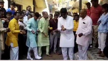 देवास: यादव समाज ने की सामूहिक रूप से गोवर्धन पूजा,निभाई परंपरा